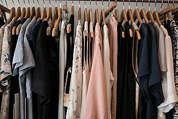 La producción de prendas y textiles en México sigue en terreno negativo este 2026