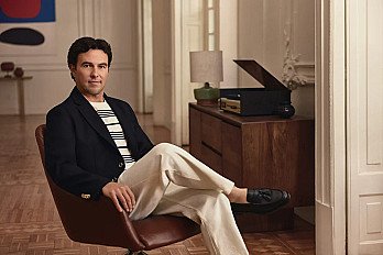 Tommy Hilfiger pone a Checo Pérez al frente de su campaña verano 2026