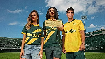 Charly entra al marketing mundialista junto a Topo Chico Hard