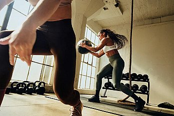 Lululemon recorta sus previsiones ante la debilidad del mercado en América
